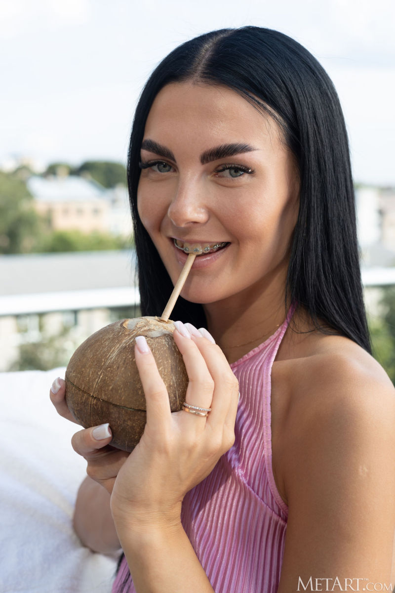 Raven-haired Beauty Striptease Cast Watch Simon – 2