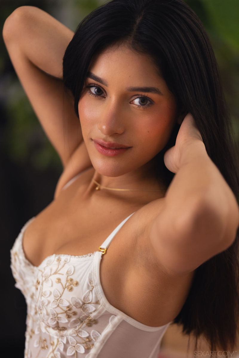 Latina Solo Girl Amazing Strip Tease Watch Carolina Guerrero – 3