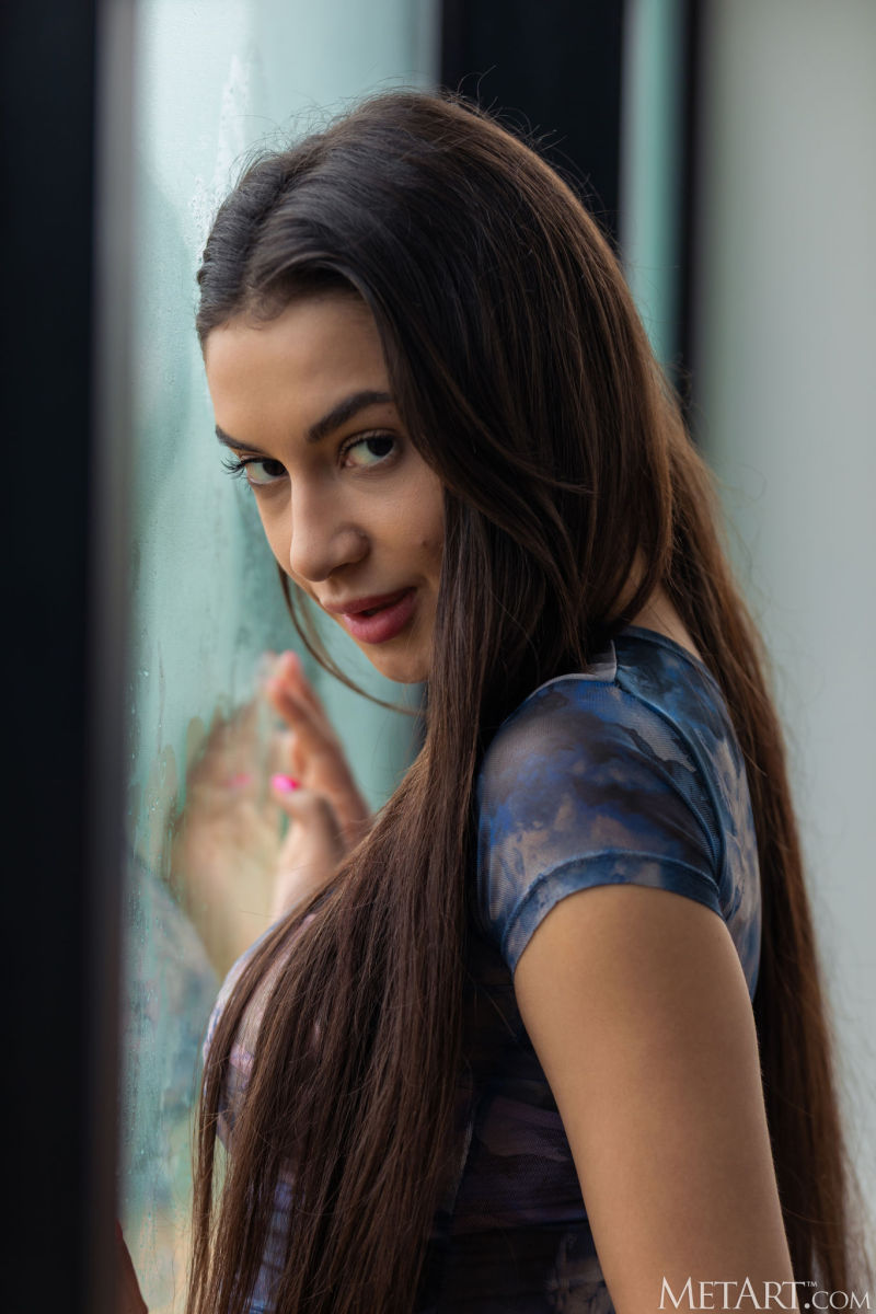 Breathtaking Sweet Teen Full Striptease Watch Vanessa Alessia – 3